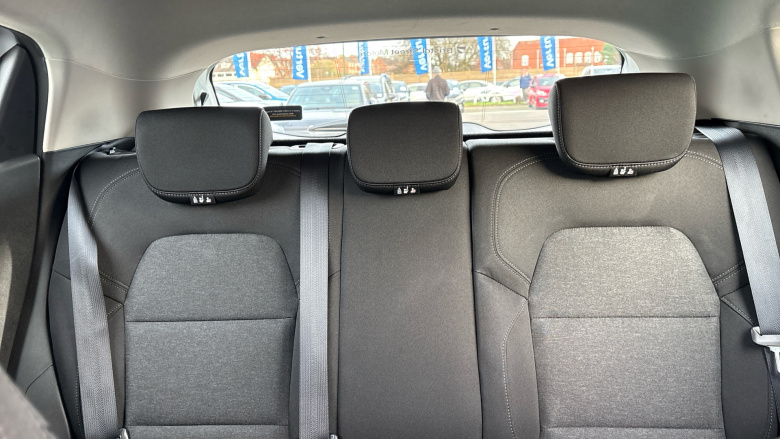 Renault Clio 1.0 TCe 90 Iconic 5dr Petrol Hatchback